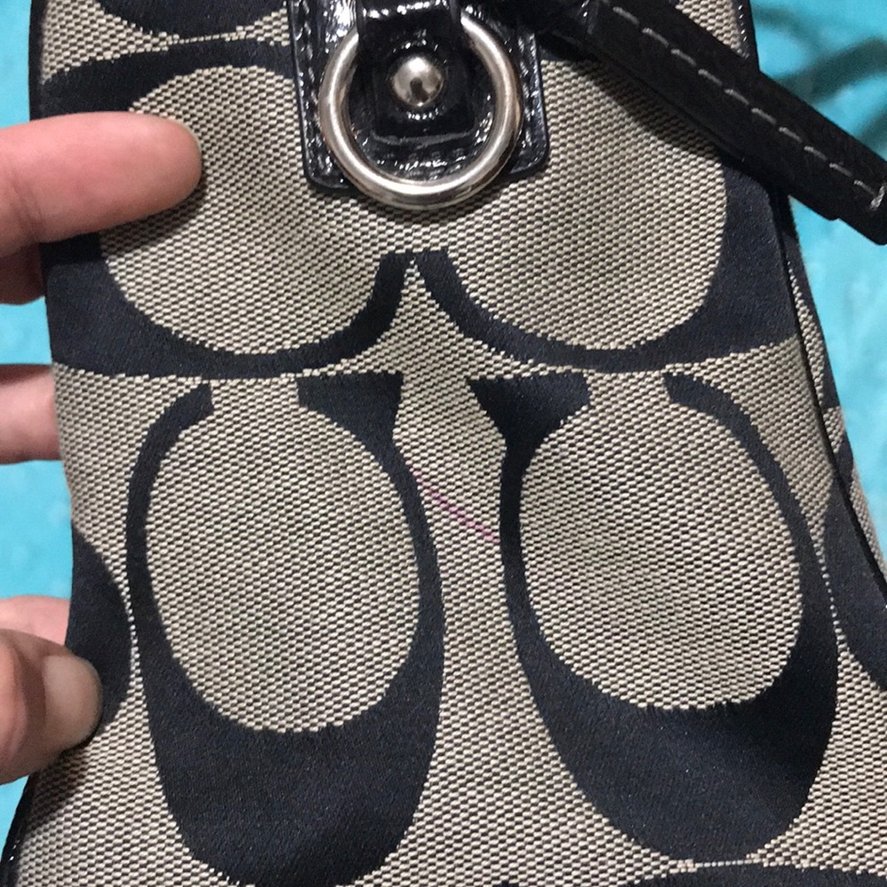 Coach purse - Picture 4 of 6